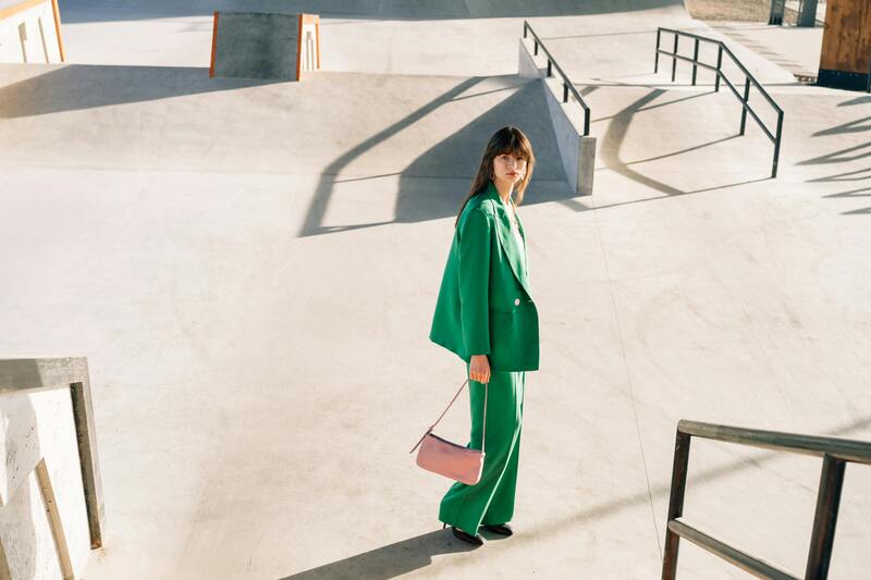 un blazer vert