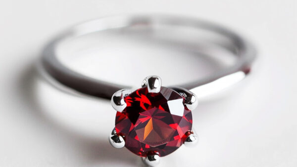 Pourquoi offrir une bague en rubis est un geste romantique et mémorable ?